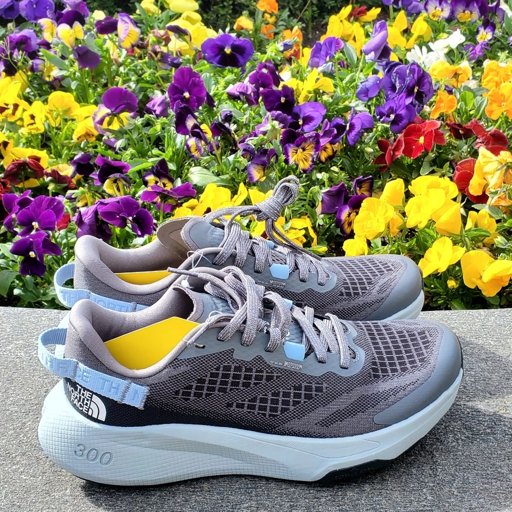 The North Face Women's Altamesa 300 Trail Running Shoe Size US 8 (No Box)